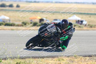 media/Oct-15-2023-TrackXperience (Sun) [[85198ff50b]]/Group 3/session 4 turn 3/